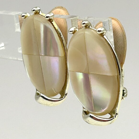 Vintage Marhill Mother of Pearl Clip On Earrings Oval Cabochon Gold Tone Signed - Picture 2 of 12